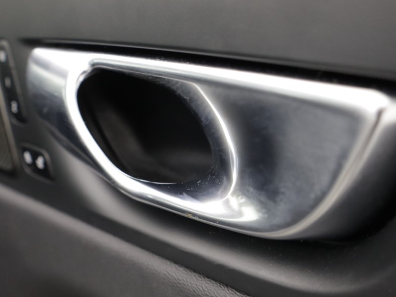 2025 (74) VOLVO XC60 2.0 B5P Plus Dark 5dr AWD Geartronic 5071369