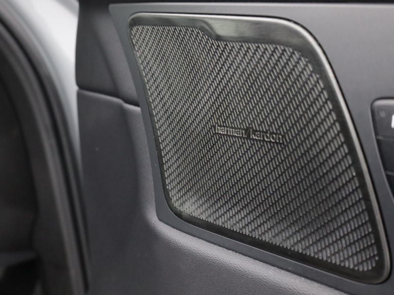 2025 (74) VOLVO XC60 2.0 B5P Plus Dark 5dr AWD Geartronic 5071367