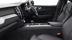 2025 (74) VOLVO XC60 2.0 B5P Plus Dark 5dr AWD Geartronic 5071362