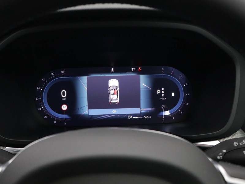 2025 (74) VOLVO XC60 2.0 B5P Plus Dark 5dr AWD Geartronic 5071389