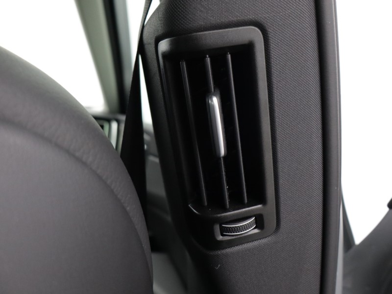 2025 (74) VOLVO XC60 2.0 B5P Plus Dark 5dr AWD Geartronic 5071386