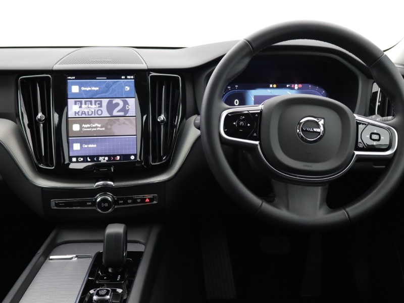 2025 (74) VOLVO XC60 2.0 B5P Plus Dark 5dr AWD Geartronic 5071383