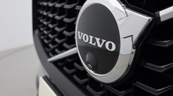 2025 (74) VOLVO XC60 2.0 B5P Plus Dark 5dr AWD Geartronic 5071356