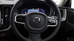 2025 (74) VOLVO XC60 2.0 B5P Plus Dark 5dr AWD Geartronic 5071384