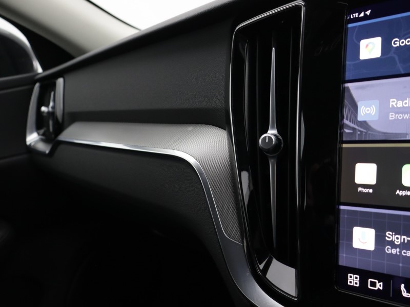 2022 (72) VOLVO V60 2.0 T6 [350] Recharge PHEV Plus Dark 5dr AWD Auto 5062143