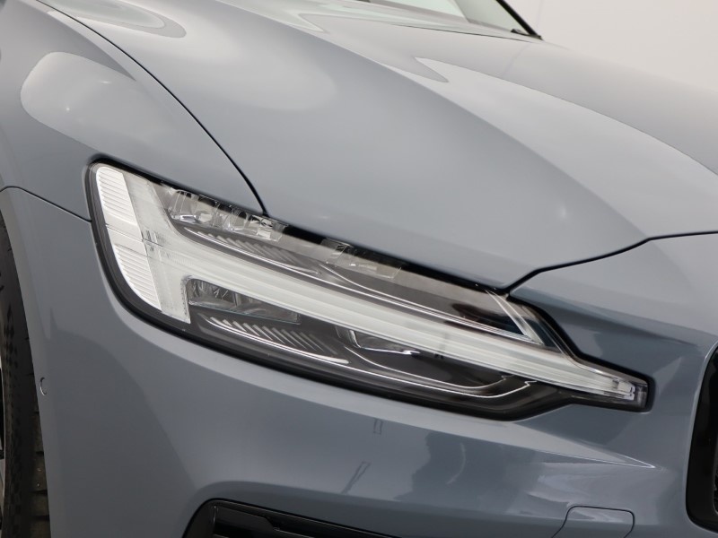 2022 (72) VOLVO V60 2.0 T6 [350] Recharge PHEV Plus Dark 5dr AWD Auto 5062094