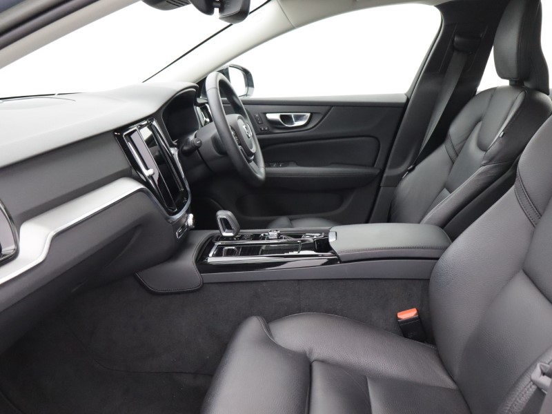 2022 (72) VOLVO V60 2.0 T6 [350] Recharge PHEV Plus Dark 5dr AWD Auto 5062107