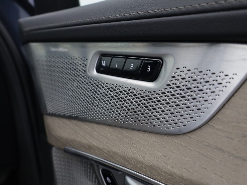 2025 (74) VOLVO XC90 2.0 B5P Ultra Dark 5dr AWD Geartronic 5224907