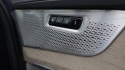 2025 (74) VOLVO XC90 2.0 B5P Ultra Dark 5dr AWD Geartronic 5224907