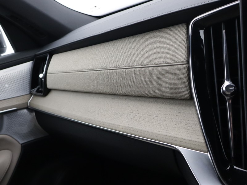 2025 (74) VOLVO XC90 2.0 B5P Ultra Dark 5dr AWD Geartronic 5224944