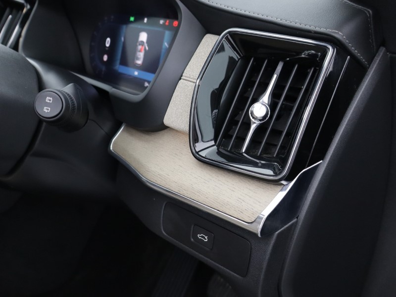 2025 (74) VOLVO XC90 2.0 B5P Ultra Dark 5dr AWD Geartronic 5224911