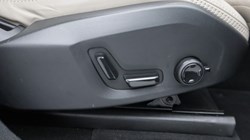 2025 (74) VOLVO XC90 2.0 B5P Ultra Dark 5dr AWD Geartronic 5224913