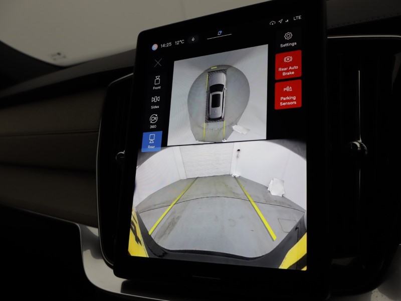 2025 (74) VOLVO XC90 2.0 B5P Ultra Dark 5dr AWD Geartronic 5224936