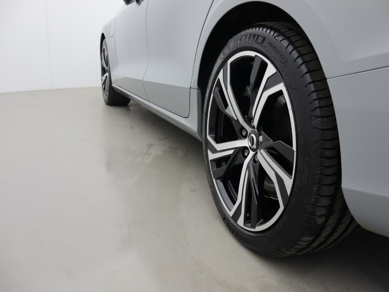 2025 (25) VOLVO V60 2.0 T6 [350] PHEV Plus Dark 5dr AWD Auto 5105150