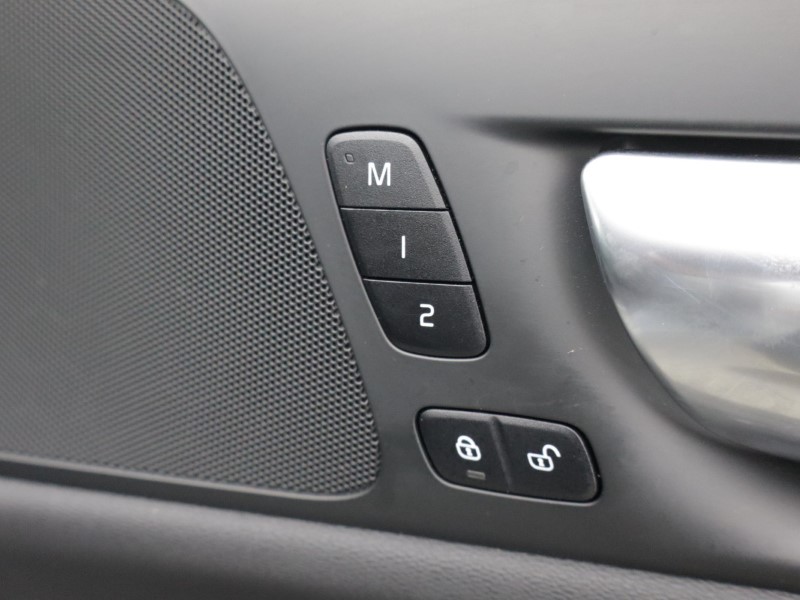 2025 (25) VOLVO V60 2.0 T6 [350] PHEV Plus Dark 5dr AWD Auto 5105157