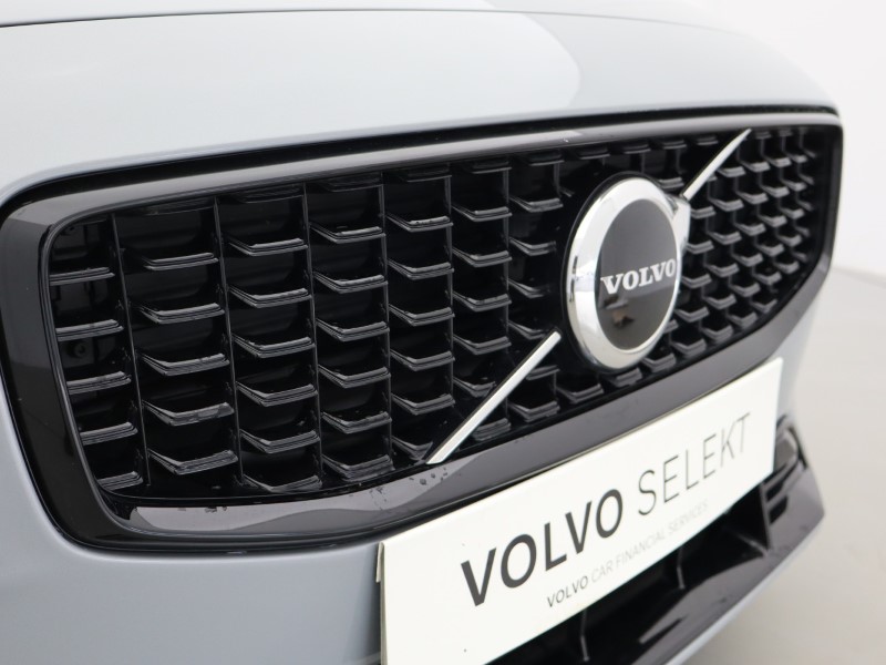 2025 (25) VOLVO V60 2.0 T6 [350] PHEV Plus Dark 5dr AWD Auto 5105139