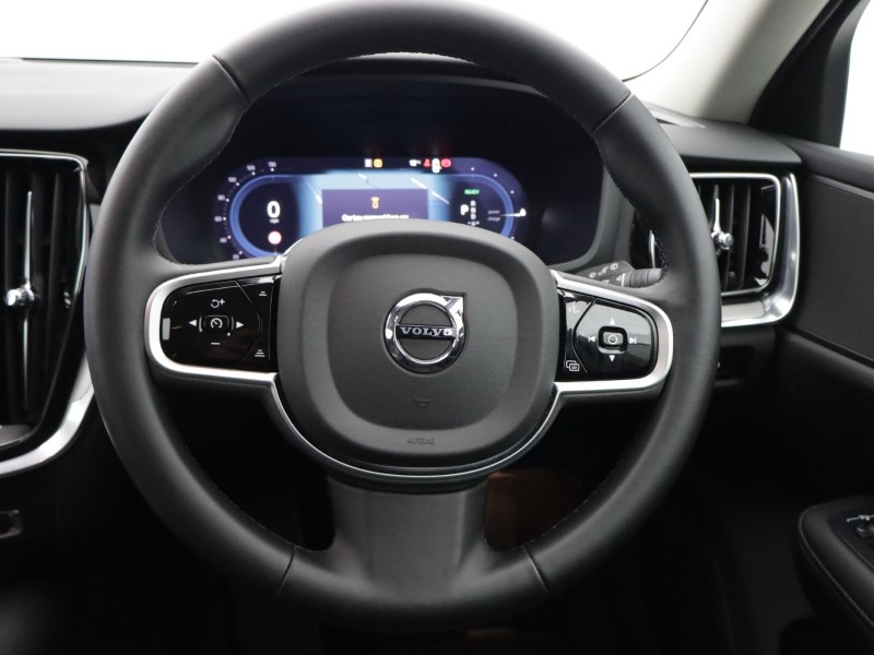 2025 (25) VOLVO V60 2.0 T6 [350] PHEV Plus Dark 5dr AWD Auto 5105172