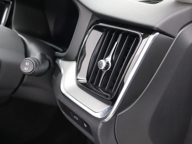 2025 (25) VOLVO V60 2.0 T6 [350] PHEV Plus Dark 5dr AWD Auto 5105158