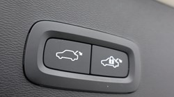 2022 (72) VOLVO XC40 2.0 B4P Ultimate Dark 5dr Auto 5185895