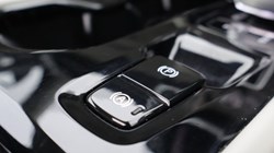 2022 (72) VOLVO XC40 2.0 B4P Ultimate Dark 5dr Auto 5185935