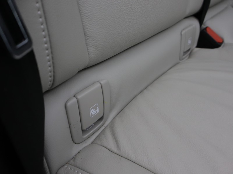 2022 (72) VOLVO XC40 2.0 B4P Ultimate Dark 5dr Auto 5185916