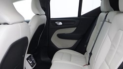 2022 (72) VOLVO XC40 2.0 B4P Ultimate Dark 5dr Auto 5185901