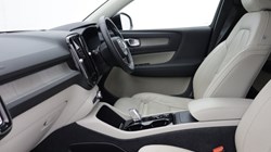 2022 (72) VOLVO XC40 2.0 B4P Ultimate Dark 5dr Auto 5185900