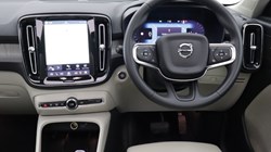 2022 (72) VOLVO XC40 2.0 B4P Ultimate Dark 5dr Auto 5185921