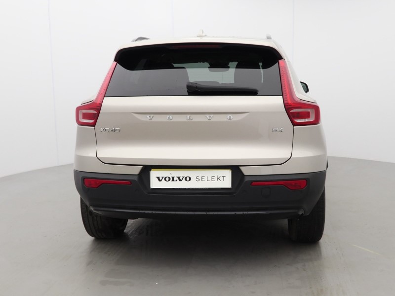 2022 (72) VOLVO XC40 2.0 B4P Ultimate Dark 5dr Auto 5185879