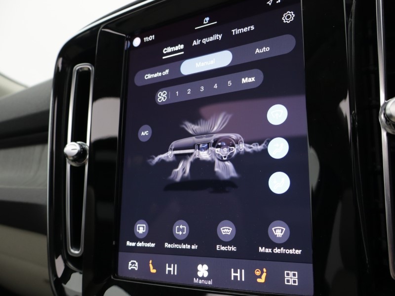 2022 (72) VOLVO XC40 2.0 B4P Ultimate Dark 5dr Auto 5185932