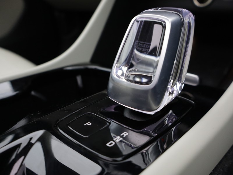 2022 (72) VOLVO XC40 2.0 B4P Ultimate Dark 5dr Auto 5185934