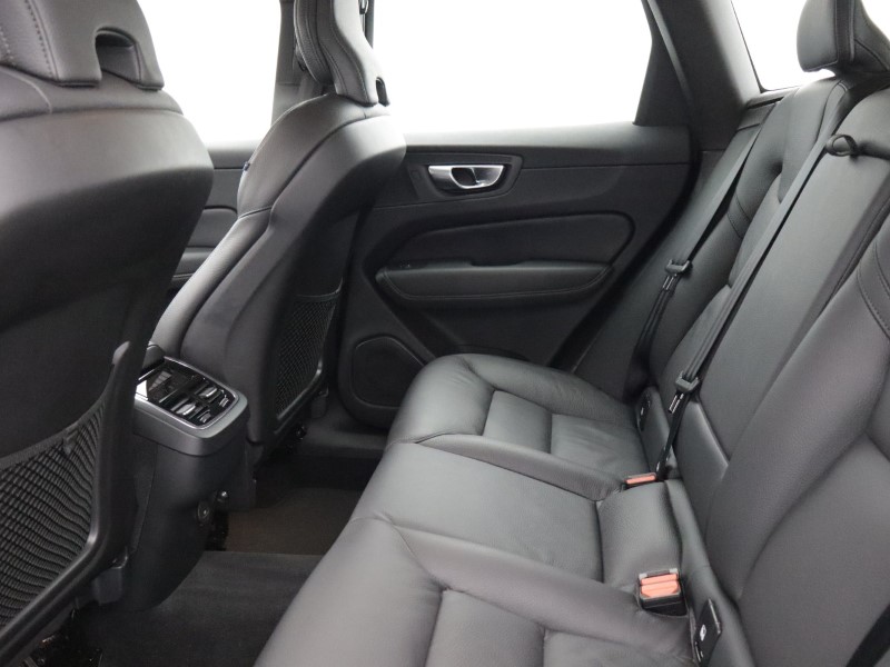 2025 (74) VOLVO XC60 2.0 B5P Plus Dark 5dr AWD Geartronic 5091892