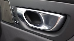 2025 (74) VOLVO XC60 2.0 B5P Plus Dark 5dr AWD Geartronic 5091896