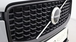 2025 (74) VOLVO XC60 2.0 B5P Plus Dark 5dr AWD Geartronic 5091877