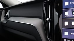 2025 (74) VOLVO XC60 2.0 B5P Plus Dark 5dr AWD Geartronic 5091926