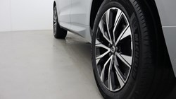 2025 (74) VOLVO XC60 2.0 B5P Plus Dark 5dr AWD Geartronic 5091888