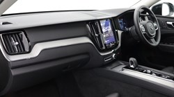 2025 (74) VOLVO XC60 2.0 B5P Plus Dark 5dr AWD Geartronic 5091903