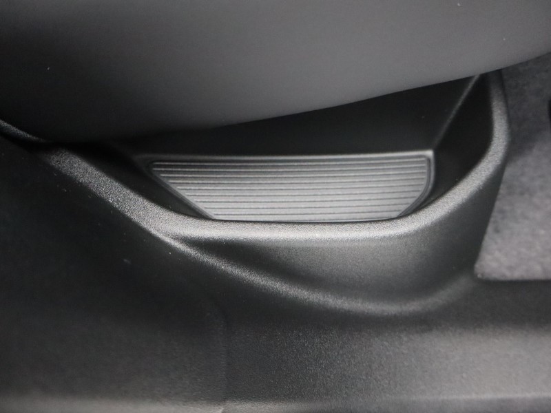 2025 (75) VOLVO EX30 200kW SM Extended Range Plus 69kWh 5dr Auto 5099390