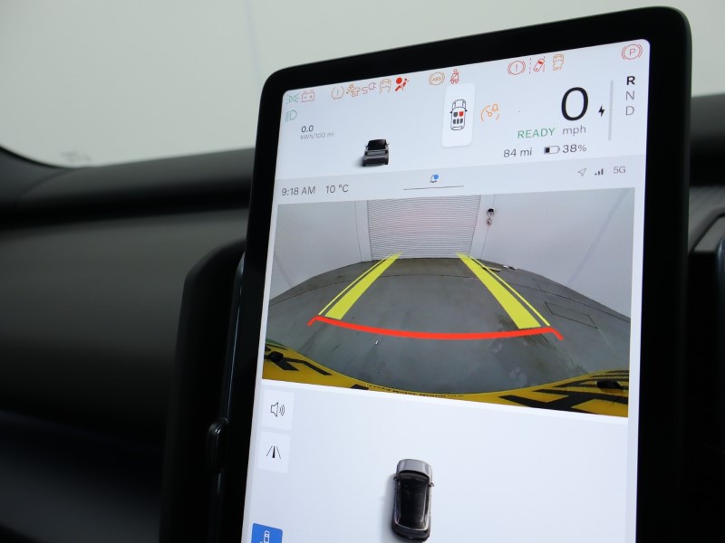 2025 (75) VOLVO EX30 200kW SM Extended Range Plus 69kWh 5dr Auto 5099401