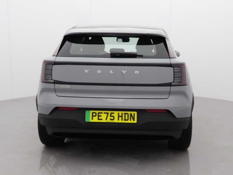 2025 (75) VOLVO EX30 200kW SM Extended Range Plus 69kWh 5dr Auto 5099357