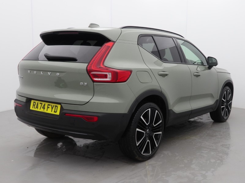 2025 (74) VOLVO XC40 2.0 B3P Ultra Dark 5dr Auto 5120999