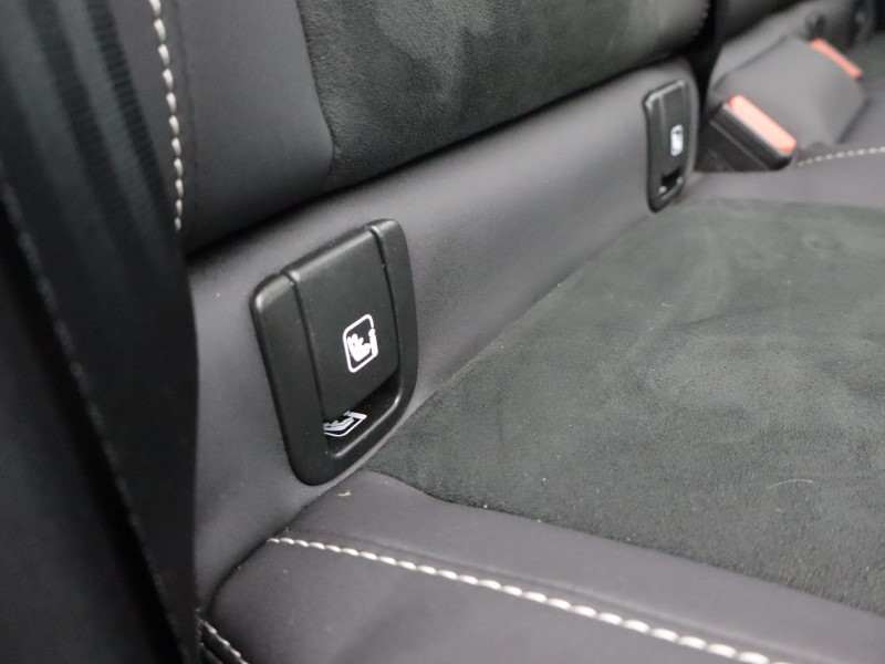 2025 (74) VOLVO XC40 2.0 B3P Ultra Dark 5dr Auto 5121038