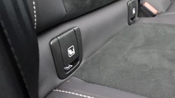 2025 (74) VOLVO XC40 2.0 B3P Ultra Dark 5dr Auto 5121038