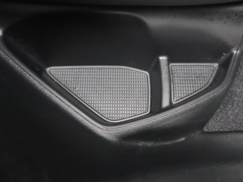 2025 (74) VOLVO XC40 2.0 B3P Ultra Dark 5dr Auto 5121036