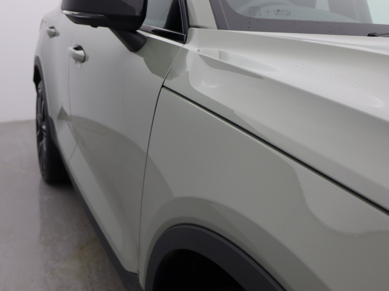 2025 (74) VOLVO XC40 2.0 B3P Ultra Dark 5dr Auto 5121010