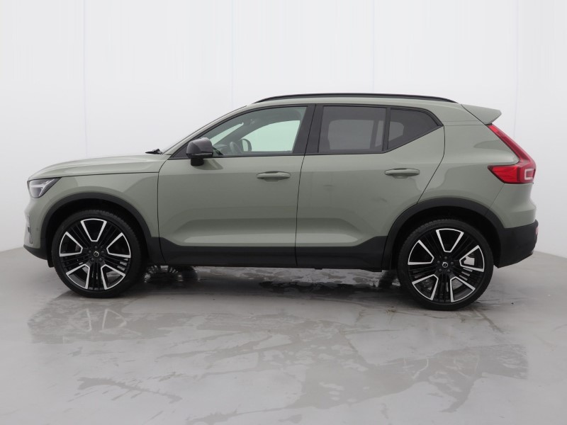 2025 (74) VOLVO XC40 2.0 B3P Ultra Dark 5dr Auto 5120996