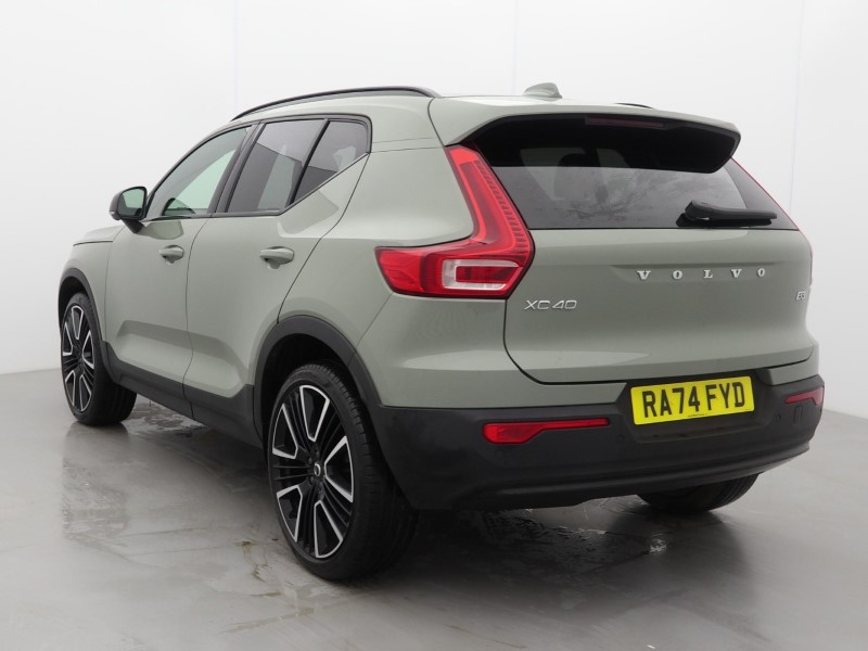 2025 (74) VOLVO XC40 2.0 B3P Ultra Dark 5dr Auto 5121003