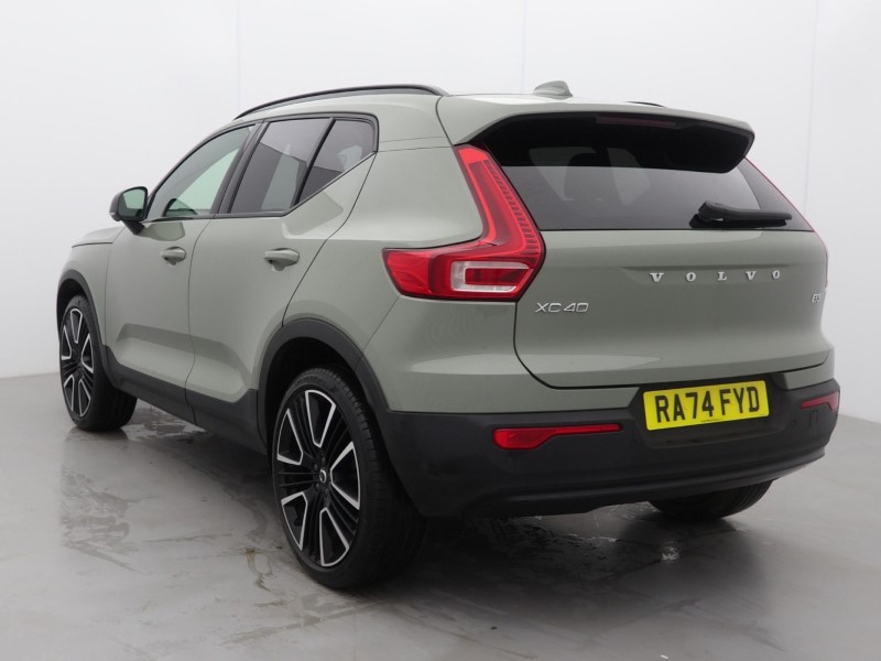 2025 (74) VOLVO XC40 2.0 B3P Ultra Dark 5dr Auto 5120998