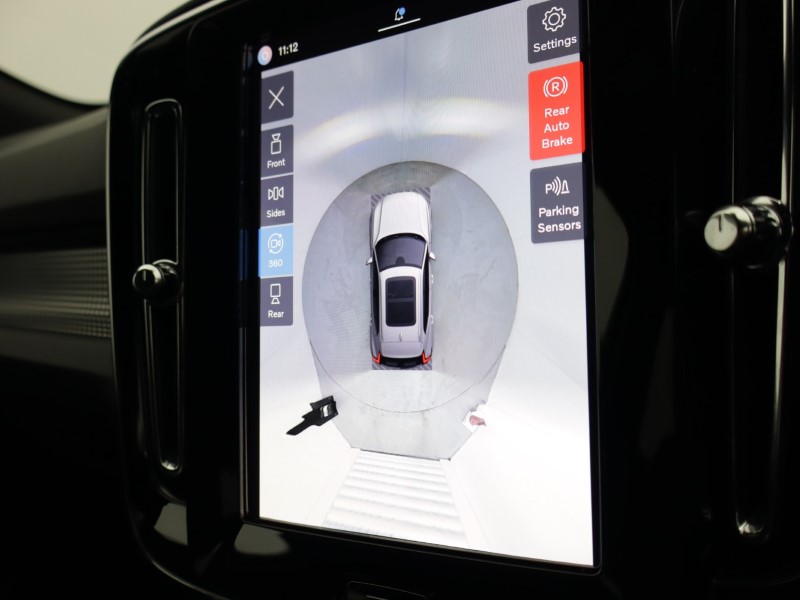 2025 (74) VOLVO XC40 2.0 B3P Ultra Dark 5dr Auto 5121050