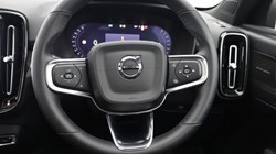 2025 (74) VOLVO XC40 2.0 B3P Ultra Dark 5dr Auto 5121042